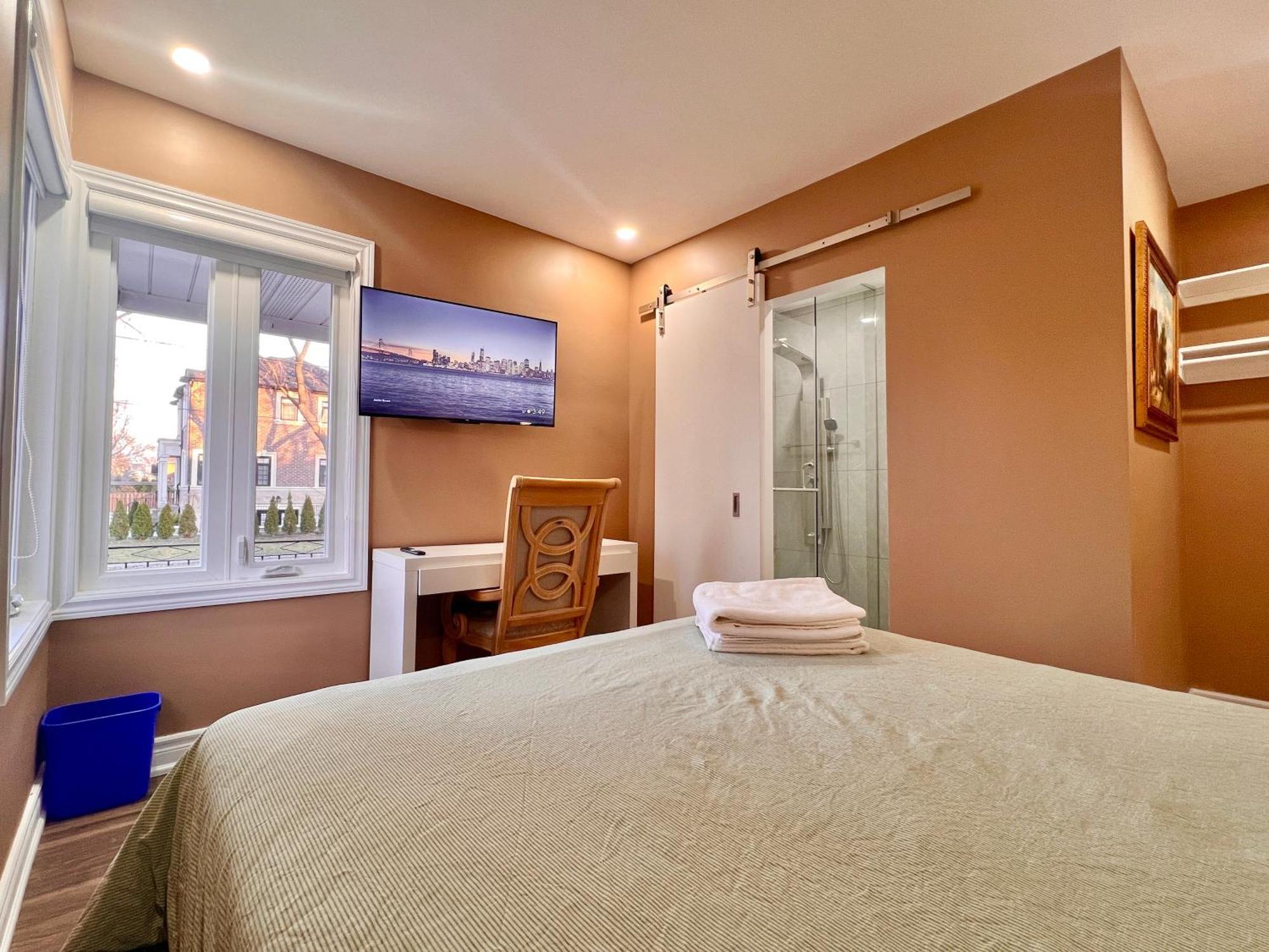 Upgraded Rooms With Bath 7-Min To Subway Near Downsview Rogers Stadium Toronto Exterior photo