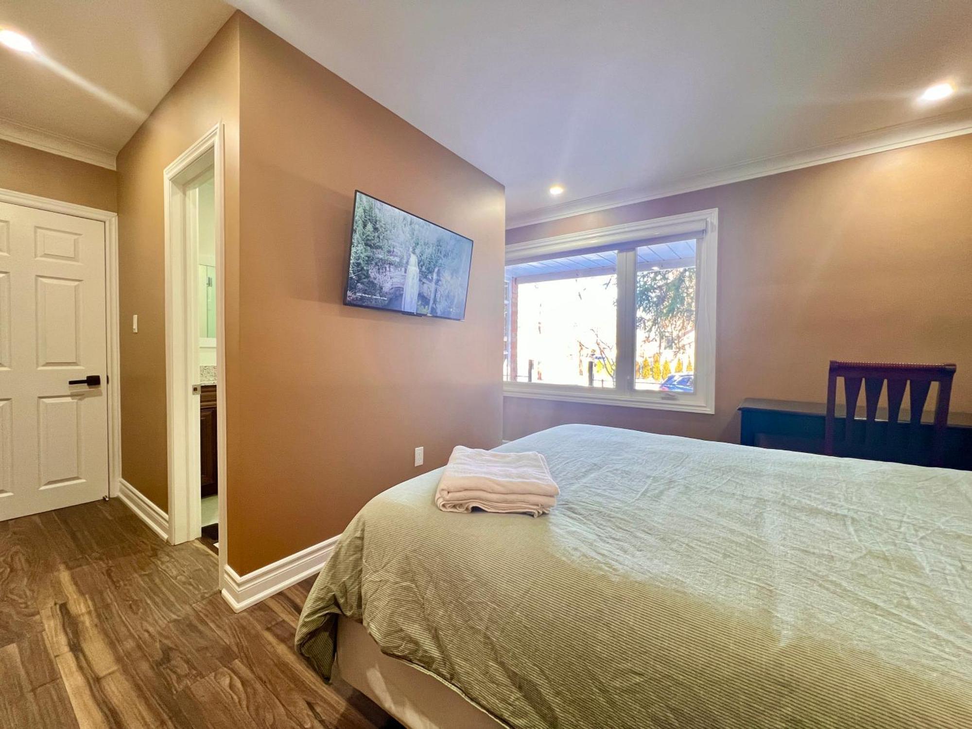 Upgraded Rooms With Bath 7-Min To Subway Near Downsview Rogers Stadium Toronto Exterior photo